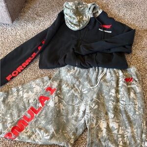 Formula 1 Black Hoodie and Camo Sweatpants Set with Red Logo